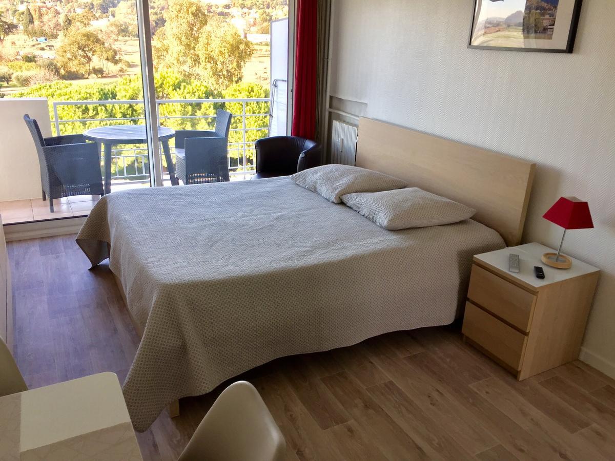 Residence Meublee Studiotel Кань-сюр-Мер Екстер'єр фото