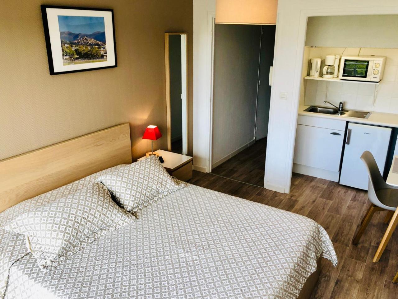 Residence Meublee Studiotel Кань-сюр-Мер Екстер'єр фото