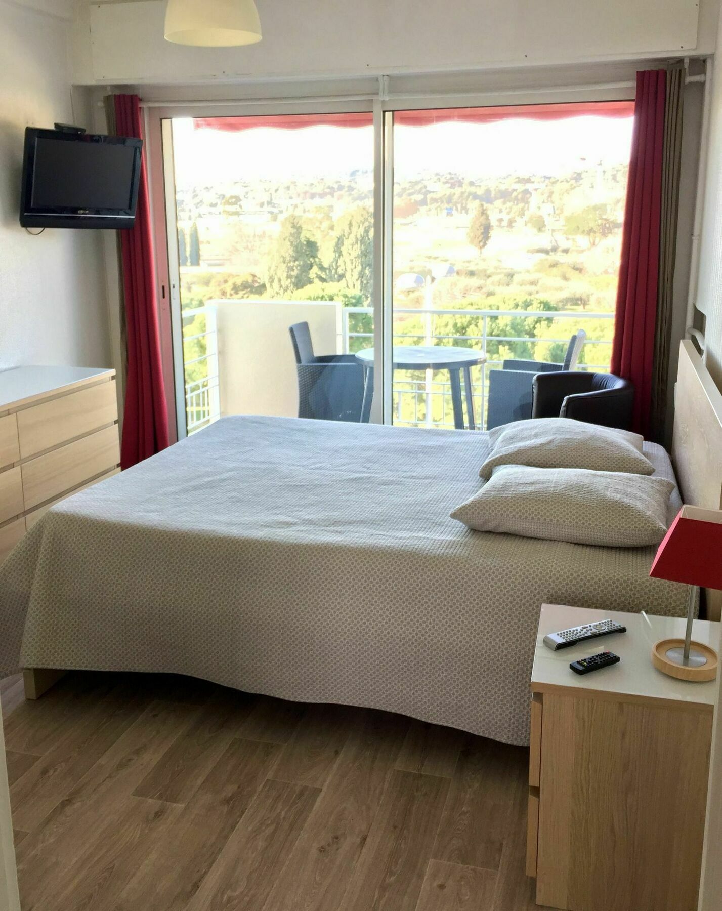 Residence Meublee Studiotel Кань-сюр-Мер Екстер'єр фото