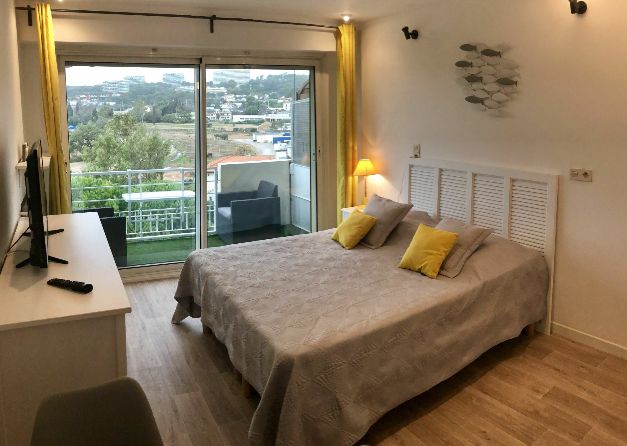 Residence Meublee Studiotel Кань-сюр-Мер Екстер'єр фото